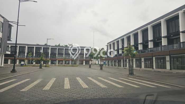 Ruko Dijual di Tangerang LT 99m2 & LB 297m2 Lokasi Terbaik! Ruko Dijual di Tangerang LT 99m2 & LB 297m2 Lokasi Terbaik!