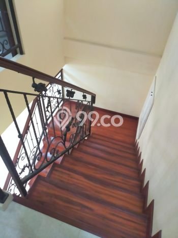 Rumah Mewah LB 180m2 Siap Pakai Desain Elegan di Kemanggisan, Jakarta Barat Rumah Mewah LB 180m2 Siap Pakai Desain Elegan di Kemanggisan, Jakarta Barat