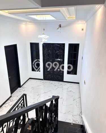 Hunian Elit LB 210m2 Siap Pakai Desain Elegan di Pulomas, Jakarta Timur Hunian Elit LB 210m2 Siap Pakai Desain Elegan di Pulomas, Jakarta Timur