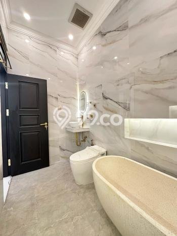 Hunian Elit LB 210m2 Siap Pakai Desain Elegan di Pulomas, Jakarta Timur Hunian Elit LB 210m2 Siap Pakai Desain Elegan di Pulomas, Jakarta Timur