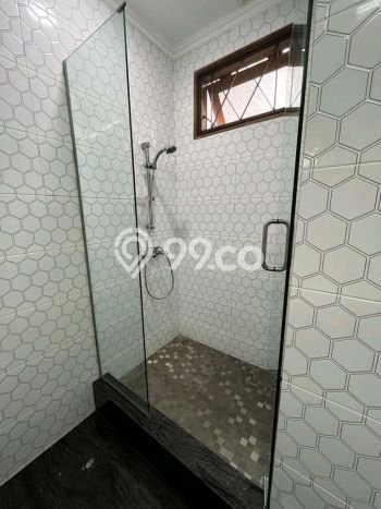 Ready to Use! Premium House LT 325m2 Desain Modern di Pluit Ready to Use! Premium House LT 325m2 Desain Modern di Pluit