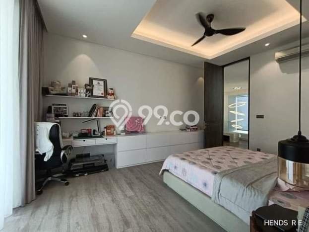 NEW LISTING! Rumah Strategis area Nagoya, Luas 975m² Bangunan 850m² NEW LISTING! Rumah Strategis area Nagoya, Luas 975m² Bangunan 850m²