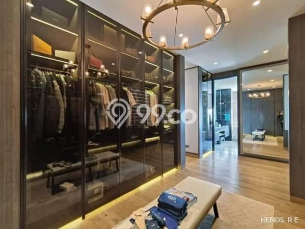 NEW LISTING! Rumah Strategis area Nagoya, Luas 975m² Bangunan 850m² NEW LISTING! Rumah Strategis area Nagoya, Luas 975m² Bangunan 850m²