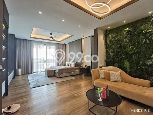 NEW LISTING! Rumah Strategis area Nagoya, Luas 975m² Bangunan 850m² NEW LISTING! Rumah Strategis area Nagoya, Luas 975m² Bangunan 850m²