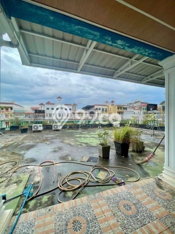 Ready to Use! Luxury House LT 416m2 Desain Modern di Batam Centre Ready to Use! Luxury House LT 416m2 Desain Modern di Batam Centre