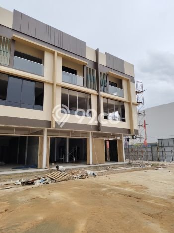 Ruko Strategis Kawasan , Luas 240m2m², Kawasan Berkembang Ruko Strategis Kawasan , Luas 240m2m², Kawasan Berkembang
