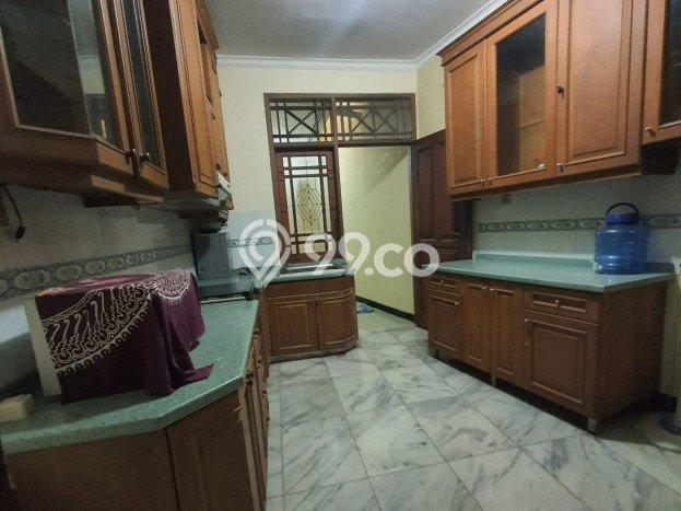 Dijual Rumah Mewah Exclusive di Ciracas, Jakarta Timur Dijual Rumah Mewah Exclusive di Ciracas, Jakarta Timur