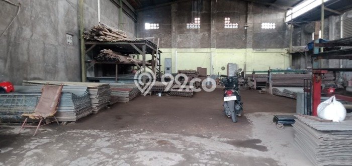 Komersial Dijual di Pasar Kliwon LT 460m2, LB 460m2 untuk Investasi Komersial Dijual di Pasar Kliwon LT 460m2, LB 460m2 untuk Investasi