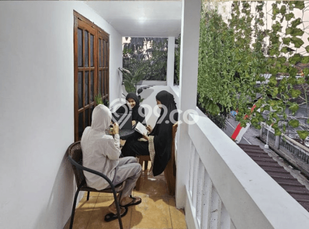 Unit Kost Dijual di Kawasan Kartasura Sukoharjo dengan 13 KT Unit Kost Dijual di Kawasan Kartasura Sukoharjo dengan 13 KT