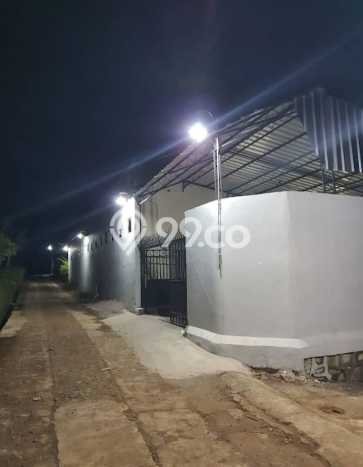 Rumah Kost Dijual di Ngadirojo, Wonogiri, Spesifikasi 18 KT, 18 KM, 410m2 Rumah Kost Dijual di Ngadirojo, Wonogiri, Spesifikasi 18 KT, 18 KM, 410m2