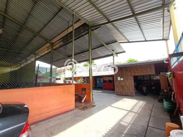 Siap Huni Hunian Elit 5 Kamar di Laweyan Dekat ke Mana Saja Siap Huni Hunian Elit 5 Kamar di Laweyan Dekat ke Mana Saja