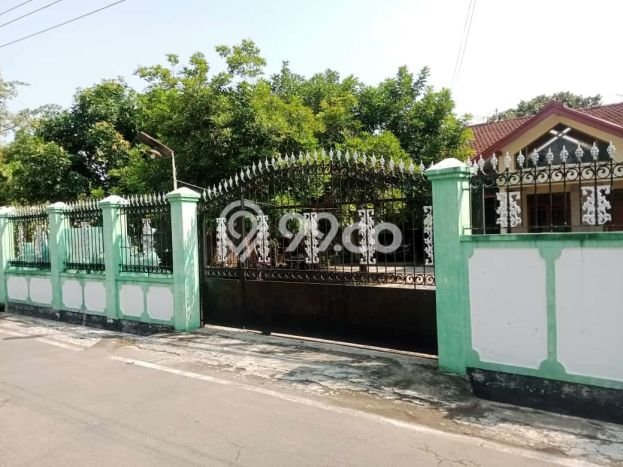 Rumah Kost untuk Dijual di Kartasura dengan 17 KT, 4 KM, Luas 600m2 Rumah Kost untuk Dijual di Kartasura dengan 17 KT, 4 KM, Luas 600m2