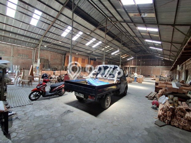 Gudang Dijual Lokasi Stratagis di Banjarsari Surakarta Cocok untuk Bisnis Gudang Dijual Lokasi Stratagis di Banjarsari Surakarta Cocok untuk Bisnis