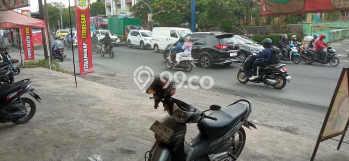 Unit Ruko Dijual di Banjarsari Solo Luas Tanah 446m2, Luas Bangunan 446m2 Unit Ruko Dijual di Banjarsari Solo Luas Tanah 446m2, Luas Bangunan 446m2