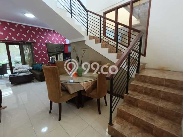 Rumah Elit Modern Siap Huni di Penumping Surakarta Rumah Elit Modern Siap Huni di Penumping Surakarta