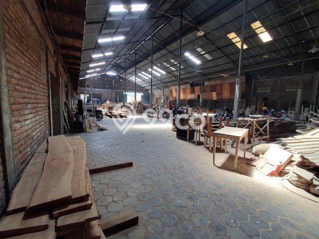 Gudang Dijual Lokasi Stratagis di Banjarsari Surakarta Cocok untuk Bisnis Gudang Dijual Lokasi Stratagis di Banjarsari Surakarta Cocok untuk Bisnis