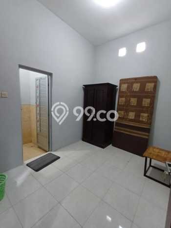 Rumah Kost untuk Dijual di Banjarsari dengan 10 KT, 10 KM, Luas 200m2 Rumah Kost untuk Dijual di Banjarsari dengan 10 KT, 10 KM, Luas 200m2