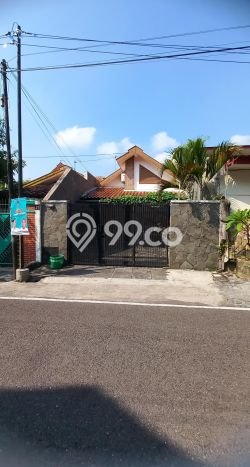 Rumah Bagus Siap Huni Tanah Luas Lokasi Kratonan Tengah Kota Solo Rumah Bagus Siap Huni Tanah Luas Lokasi Kratonan Tengah Kota Solo