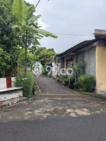 Dijual Kost Strategis di Banyuanyar, Solo 10 KT, 10 KM, Luas Bangunan 110m2 Dijual Kost Strategis di Banyuanyar, Solo 10 KT, 10 KM, Luas Bangunan 110m2