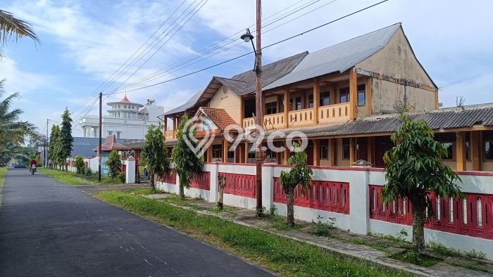Area Ramai! Komersial Dijual di Karangpandan untuk Bisnis Luas Bangunan 800m2 Area Ramai! Komersial Dijual di Karangpandan untuk Bisnis Luas Bangunan 800m2