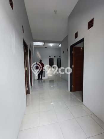 Rumah Kost untuk Dijual di Banjarsari dengan 10 KT, 10 KM, Luas 200m2 Rumah Kost untuk Dijual di Banjarsari dengan 10 KT, 10 KM, Luas 200m2