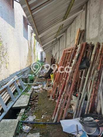 Unit Komersial Paling Strategis di Gilingan Solo dengan LB 480m2 Unit Komersial Paling Strategis di Gilingan Solo dengan LB 480m2