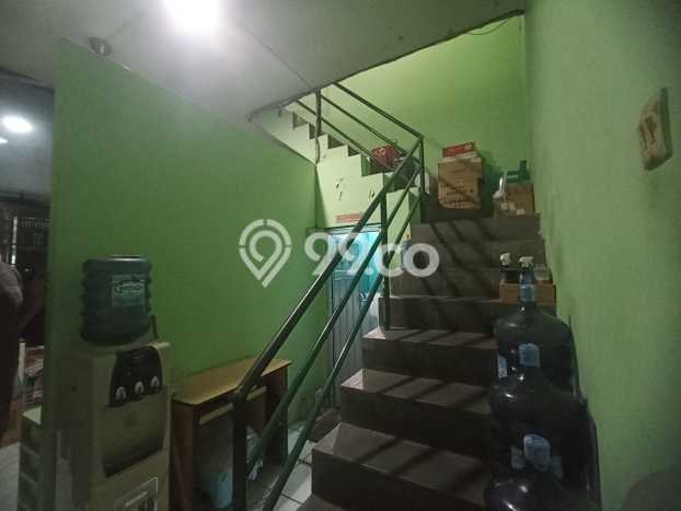 Unit Ruko Dijual di Banjarsari Solo Luas Bangunan 300m2 Unit Ruko Dijual di Banjarsari Solo Luas Bangunan 300m2