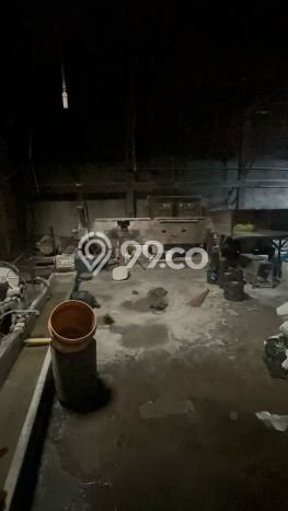 Gudang Bagus Dijual LB 1500m2 Lokasi Strategis Surakarta Area Cocok untuk Bisnis Gudang Bagus Dijual LB 1500m2 Lokasi Strategis Surakarta Area Cocok untuk Bisnis