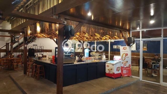 Komersial Dijual Lokasi Stratagis di Sondakan Solo Cocok untuk Bisnis Komersial Dijual Lokasi Stratagis di Sondakan Solo Cocok untuk Bisnis
