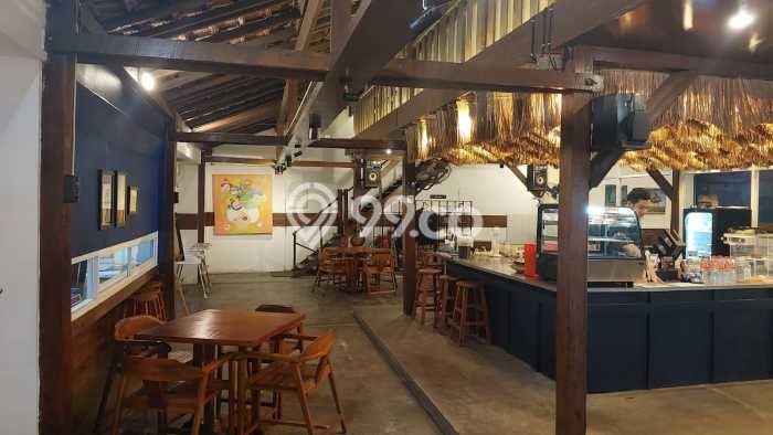 Komersial Dijual Lokasi Stratagis di Sondakan Solo Cocok untuk Bisnis Komersial Dijual Lokasi Stratagis di Sondakan Solo Cocok untuk Bisnis