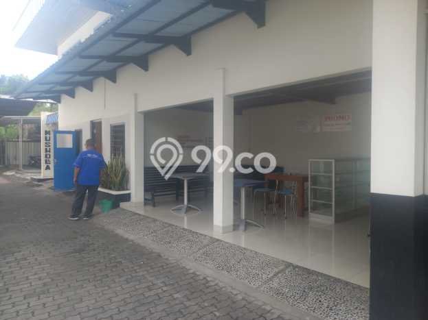 Unit Komersial Dijual di Laweyan Solo Luas Tanah 4200m2, Luas Bangunan 3000m2 Unit Komersial Dijual di Laweyan Solo Luas Tanah 4200m2, Luas Bangunan 3000m2