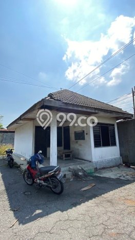 Lokasi Strategis! Dijual Gudang Bisnis di Jaten, Solo Kondisi Baik Lokasi Strategis! Dijual Gudang Bisnis di Jaten, Solo Kondisi Baik