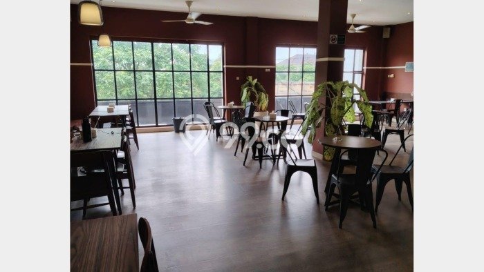 Komersial Dijual di Surabaya LT 645m2 & LB 645m2 Lokasi Terbaik! Komersial Dijual di Surabaya LT 645m2 & LB 645m2 Lokasi Terbaik!
