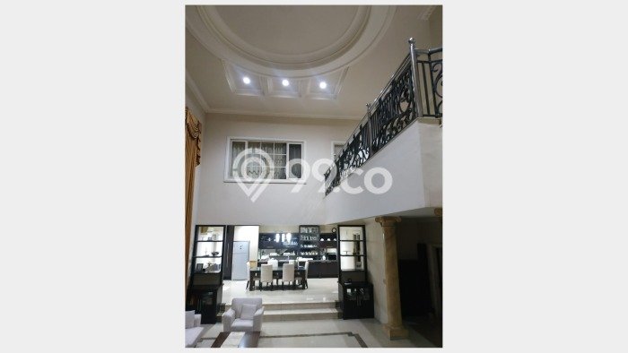 Dijual Rumah Luas Elegan Dengan View Cantik di Citraland, Surabaya Dijual Rumah Luas Elegan Dengan View Cantik di Citraland, Surabaya
