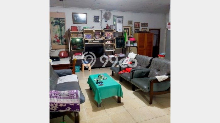 Ready to Use! Premium House LT 691m2 Desain Modern di Dukuh Kupang Ready to Use! Premium House LT 691m2 Desain Modern di Dukuh Kupang