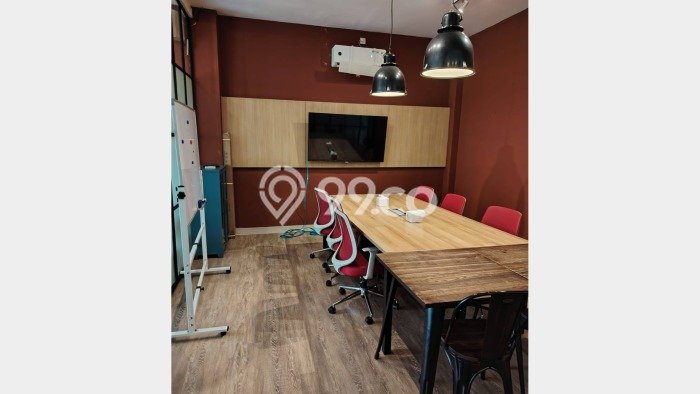 Komersial Dijual di Surabaya LT 645m2 & LB 645m2 Lokasi Terbaik! Komersial Dijual di Surabaya LT 645m2 & LB 645m2 Lokasi Terbaik!