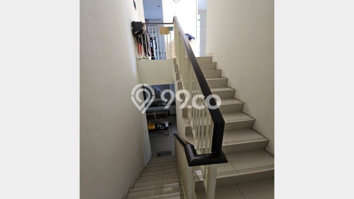 For Sale! Luxury House LT 326m2 Desain Modern di Pakuwon CIty For Sale! Luxury House LT 326m2 Desain Modern di Pakuwon CIty