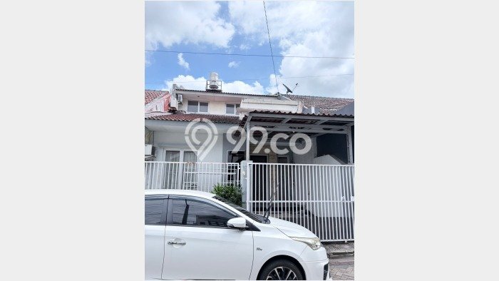 For Sale Hunian Rumah Terawat 2 KT di Pakuwon City, Surabaya For Sale Hunian Rumah Terawat 2 KT di Pakuwon City, Surabaya