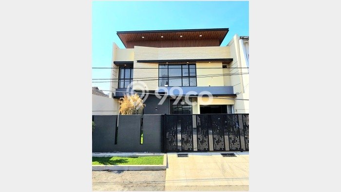 Rumah Luxury Modern Tanpa Renovasi di kertajaya Surabaya Rumah Luxury Modern Tanpa Renovasi di kertajaya Surabaya