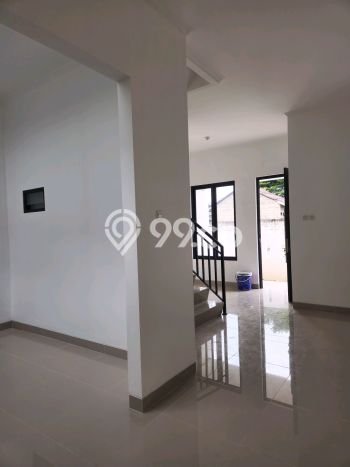 Jual Rumah Strategis Bagus Punya 2 KT di Serpong Utara Tangerang Selatan SHM Jual Rumah Strategis Bagus Punya 2 KT di Serpong Utara Tangerang Selatan SHM