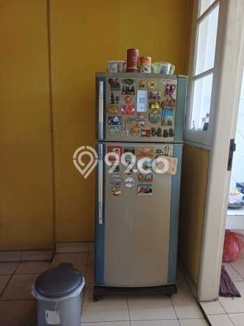 Rumah Minimalis 3 KT LT 136m2 di Legenda Wisata Rumah Minimalis 3 KT LT 136m2 di Legenda Wisata