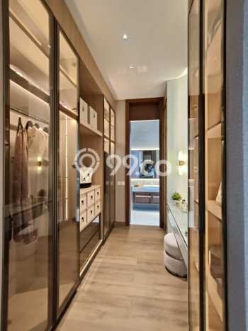 Rumah Elit LB 390m2 Siap Huni Desain Elegan di Kota Wisata, Bogor Rumah Elit LB 390m2 Siap Huni Desain Elegan di Kota Wisata, Bogor