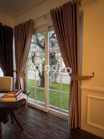 Rumah Elit LB 500m2 Siap Huni Desain Elegan di Raffles Hills, Jakarta Timur Rumah Elit LB 500m2 Siap Huni Desain Elegan di Raffles Hills, Jakarta Timur