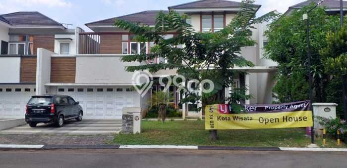 Ready to Use! Premium House LT 330m2 Desain Modern di Kota Wisata Ready to Use! Premium House LT 330m2 Desain Modern di Kota Wisata