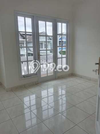 Rumah Cantik Sudah Renovasi Siap Huni di Kota Wisata Rumah Cantik Sudah Renovasi Siap Huni di Kota Wisata