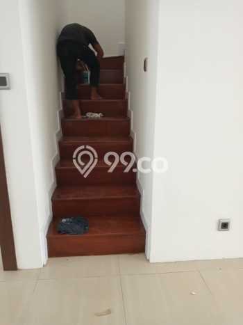 Rumah Rapi Sudah Baja Ringan Siap Huni di Kota Wisata Rumah Rapi Sudah Baja Ringan Siap Huni di Kota Wisata