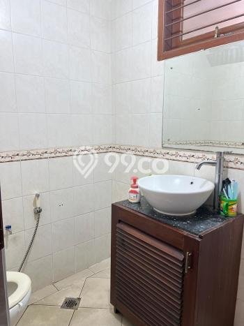 Ready to Use! Premium House LT 335m2 Desain Modern di Legenda Wisata Ready to Use! Premium House LT 335m2 Desain Modern di Legenda Wisata