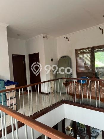 Ready to Use! Premium House LT 335m2 Desain Modern di Legenda Wisata Ready to Use! Premium House LT 335m2 Desain Modern di Legenda Wisata