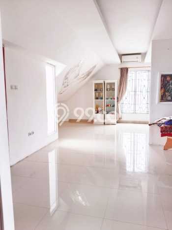 Jual Rumah Luas Elegan Dengan View Cantik di Kota Wisata, Bogor Jual Rumah Luas Elegan Dengan View Cantik di Kota Wisata, Bogor