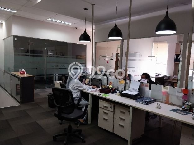 Gudang untuk Disewa di Pusat Tangerang Luas Bangunan 860m2 Gudang untuk Disewa di Pusat Tangerang Luas Bangunan 860m2